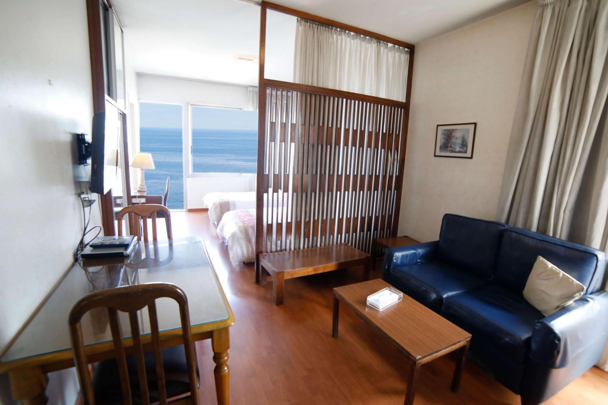 Holiday Home Suites Beirut Exterior photo